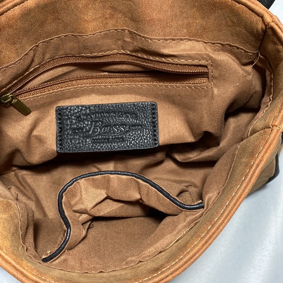 G.H. Bass & Co. tan saddle/crossbody bag - Picture 3 of 7